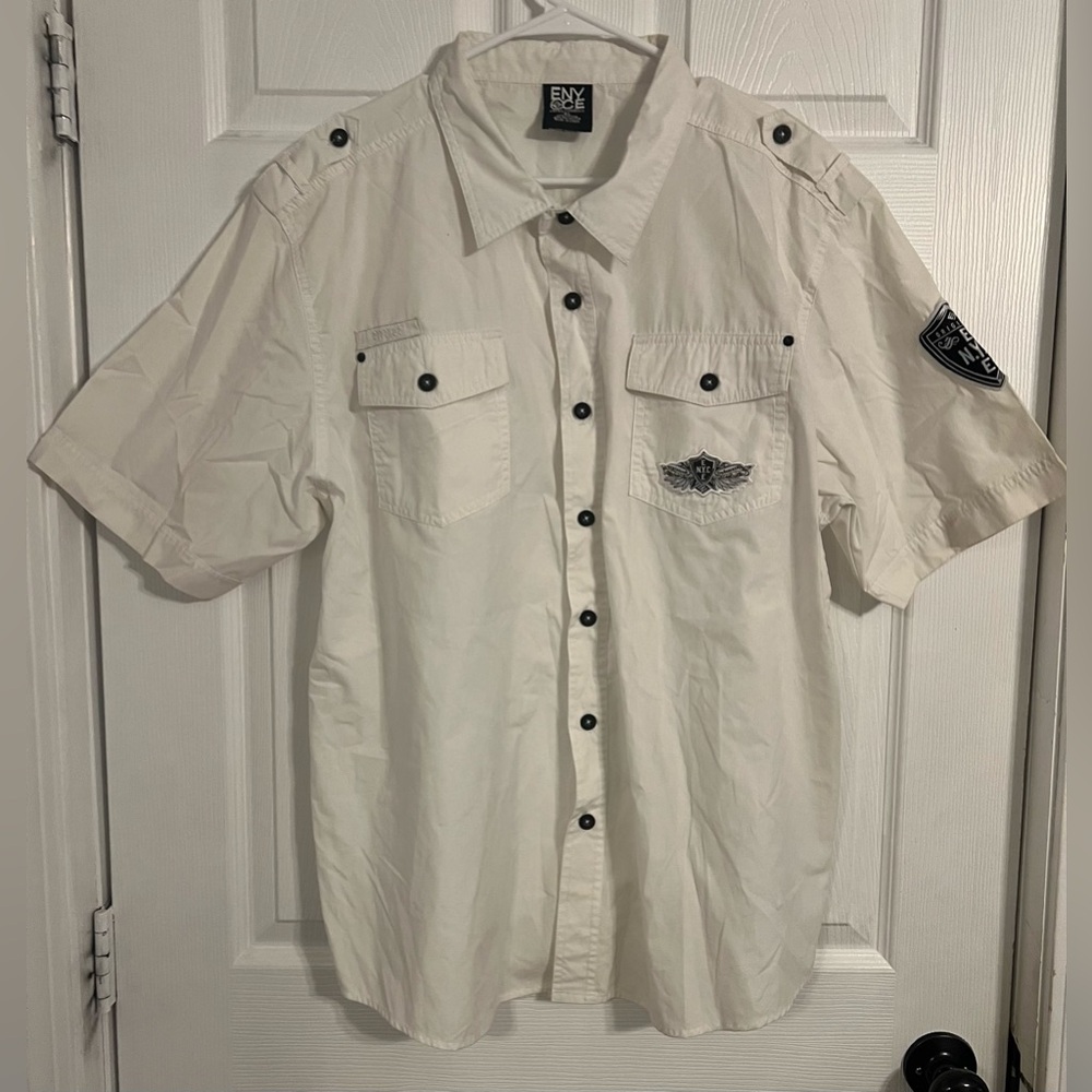 enyce Men’s White Button Up Short Sleeve Shirt Size Xl With Pockets And Patches